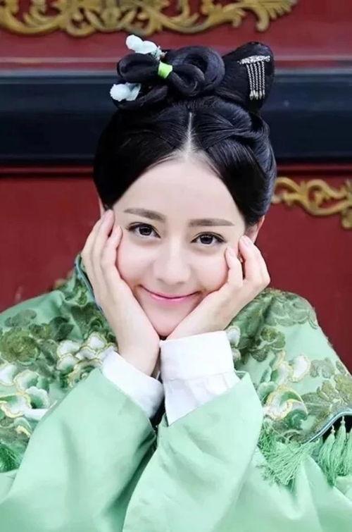 娱乐吃瓜君吴磊热巴,揭秘明星幕后趣事