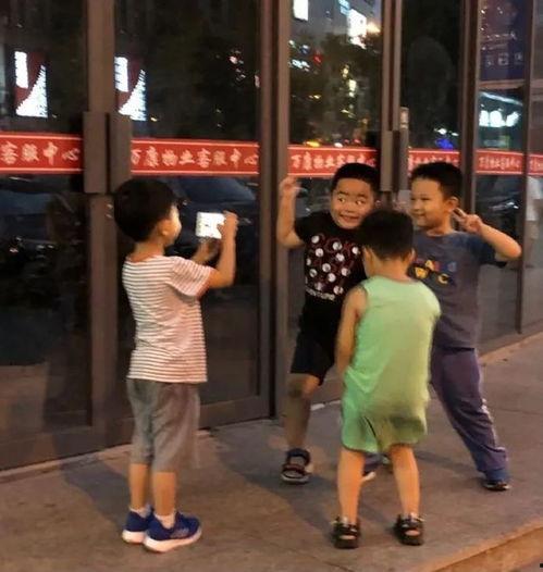 娱乐吃瓜头像图片男,揭秘校园吃瓜达人，男生头像背后的故事