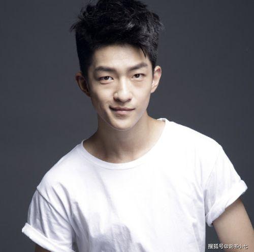 娱乐圈吃瓜群龚俊是谁