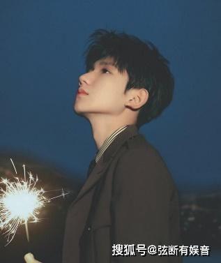 王源吃瓜爆料娱乐视频是真的吗,真相揭秘还是虚构传闻？