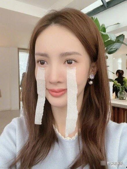 娱乐吃瓜酱金晨,娱乐圈的“吃瓜酱”，揭秘明星幕后故事